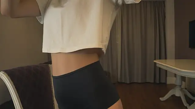 RennieLewis online show from 12.08.24