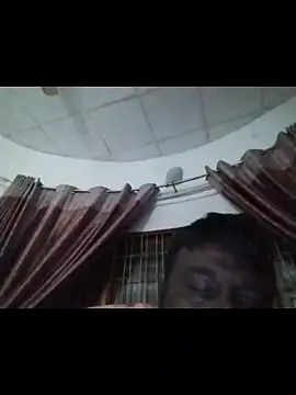 Snapshot of nikini1621 chatting on 05.27.26 nikini1621 online show from 05.27.26