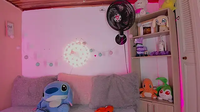 mara jackson  online show from 03.12.25