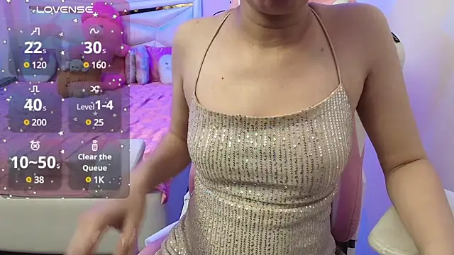 Snapshot of YourKusu chatting on 01.28.25 YourKusu online show from 01.28.25