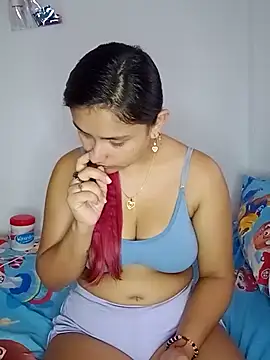 Snapshot of sariitha_sw chatting on 09.10.25 sariitha sw online show from 09.10.25