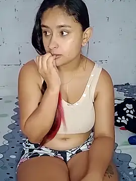 Snapshot of sariitha_sw chatting on 04.15.26 sariitha sw online show from 04.15.26