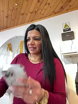 Milff parkerrr online show from 03.11.25