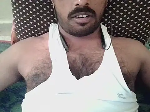 Snapshot of ballandnuts chatting on 04.05.26 ballandnuts online show from 04.05.26