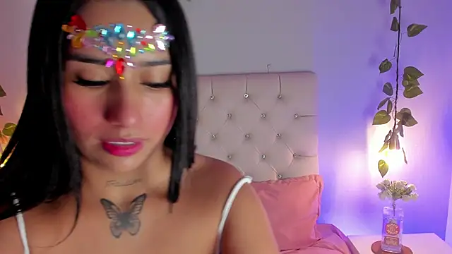 Isabella Flowers online show from 09.11.25