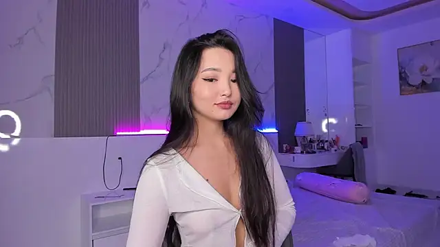 1 love 8 online show from 02.28.25