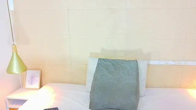 Chocolatte bar online show from 03.05.26