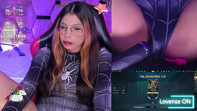 Snapshot of LunaAridi chatting on 07.04.26 LunaAridi online show from 07.04.26