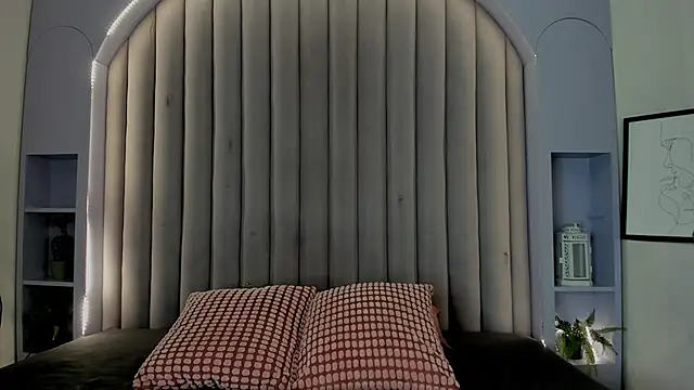 Snapshot of StefanyWilliams_ chatting on 12.05.25 StefanyWilliams online show from 12.05.25
