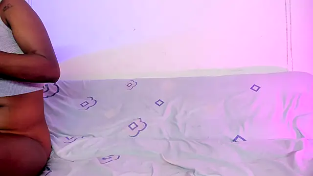 LoveBirds  1 online show from 10.12.25