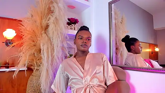 CamiEstrada online show from 02.05.25