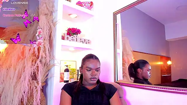 CamiEstrada online show from 02.13.25