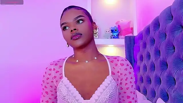 CamiEstrada online show from 11.21.25