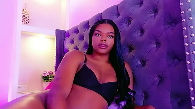 Snapshot of CamiEstrada chatting on 02.10.26 CamiEstrada online show from 02.10.26