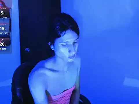 Safiro Queen online show from 02.22.25