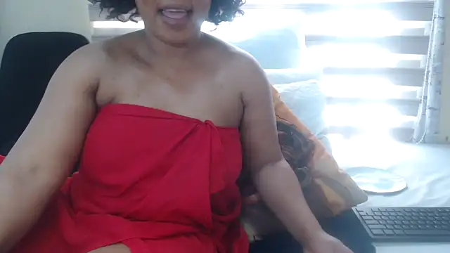 Snapshot of Foxybrownxx1 chatting on 06.29.26 Foxybrownxx1 online show from 06.29.26