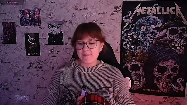 Snapshot of Rudy_02 chatting on 04.25.26 Rudy 02 online show from 04.25.26