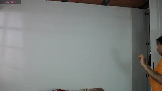Snapshot of naomi_h1 chatting on 06.23.26 naomi h1 online show from 06.23.26