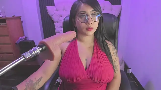 Snapshot of Sexy_cristall_ chatting on 07.21.26 Sexy cristall online show from 07.21.26