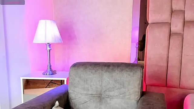 AshleyBelth  online show from 02.13.25