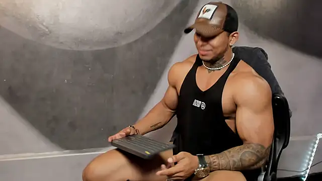 Snapshot of bradley_smith chatting on 01.15.25 bradley smith online show from 01.15.25