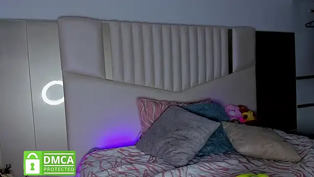 queen angelique online show from 02.28.25