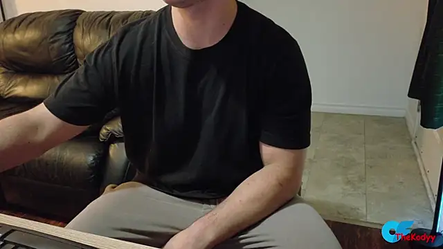 Snapshot of Thekodyy chatting on 06.19.26 Thekodyy online show from 06.19.26