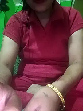 Snapshot of SAXYTannuja chatting on 11.19.25 SAXYTannuja online show from 11.19.25