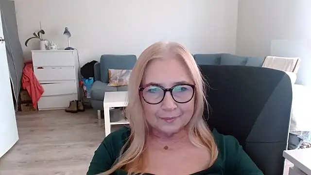 sofia xkiss online show from 02.17.25