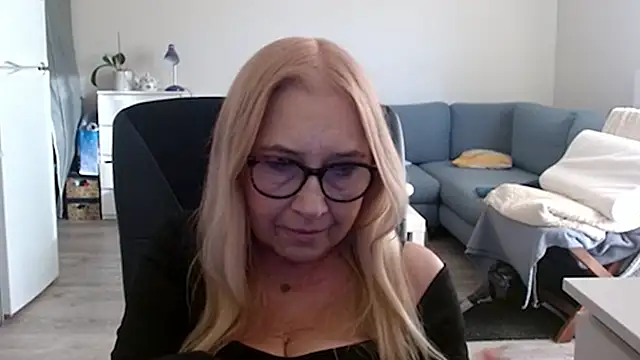 sofia xkiss online show from 02.20.25