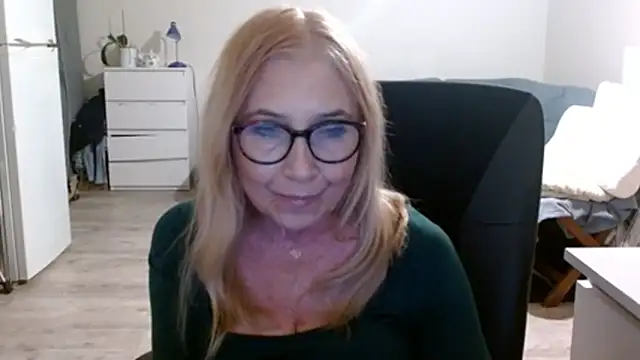 sofia xkiss online show from 02.25.25