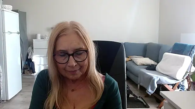 sofia xkiss online show from 03.15.25