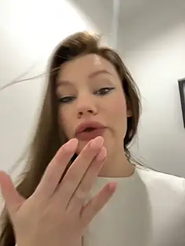 Snapshot of justmila chatting on 12.14.24 justmila online show from 12.14.24