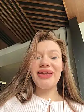 Snapshot of justmila chatting on 12.16.24 justmila online show from 12.16.24