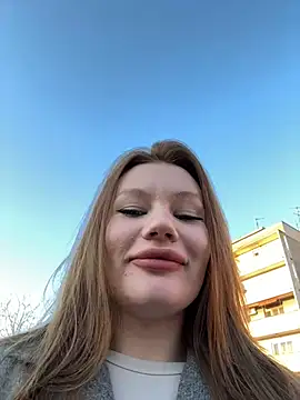Snapshot of justmila chatting on 12.19.24 justmila online show from 12.19.24