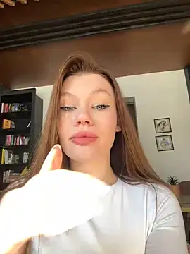 Snapshot of justmila chatting on 12.28.24 justmila online show from 12.28.24