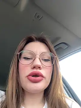 Snapshot of justmila chatting on 02.17.25 justmila online show from 02.17.25