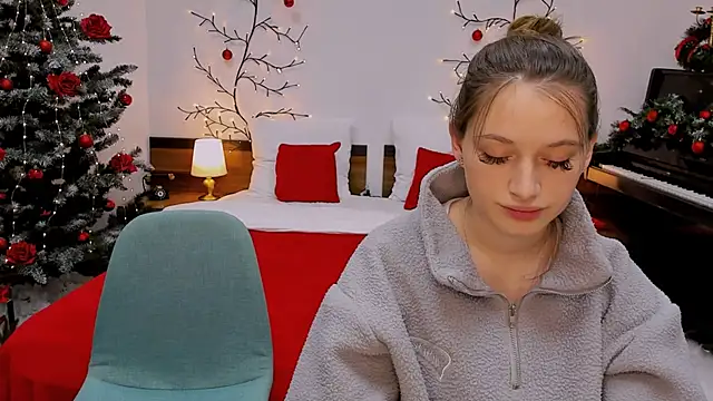 queenofjoyy online show from 12.15.24