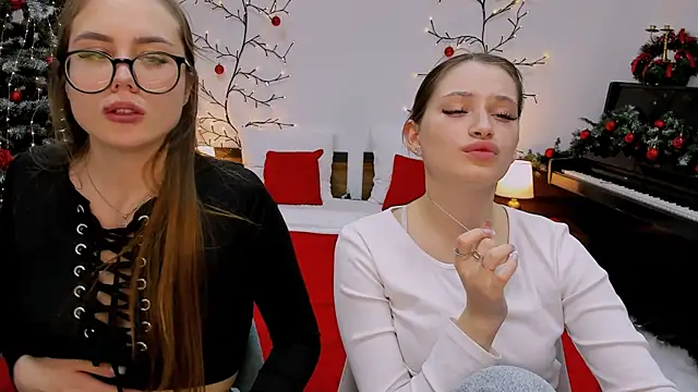 queenofjoyy online show from 12.15.24