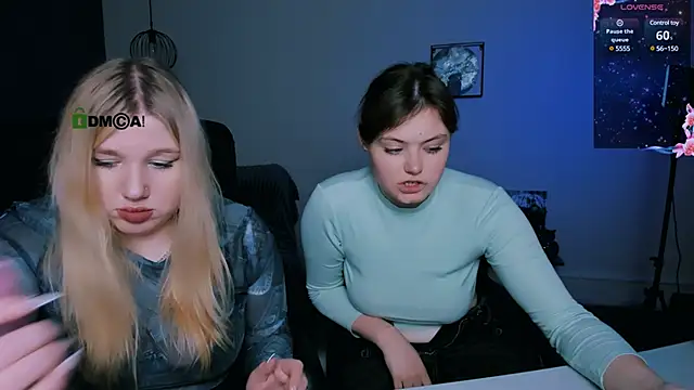 juli kisss online show from 01.24.25