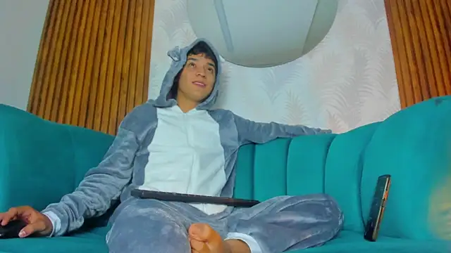 Snapshot of Austin_Cardieff chatting on 02.25.25 Austin Cardieff online show from 02.25.25