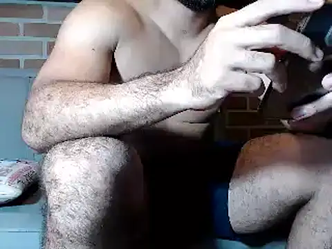 Snapshot of MaximoTorricelli chatting on 02.13.25 MaximoTorricelli online show from 02.13.25