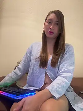 cieloadriano2024 online show from 11.21.25