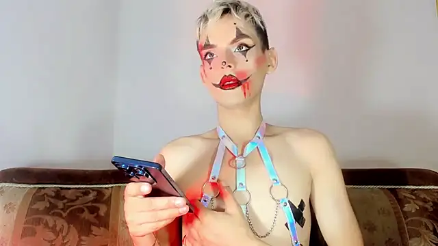 TatiGil online show from 10.13.25