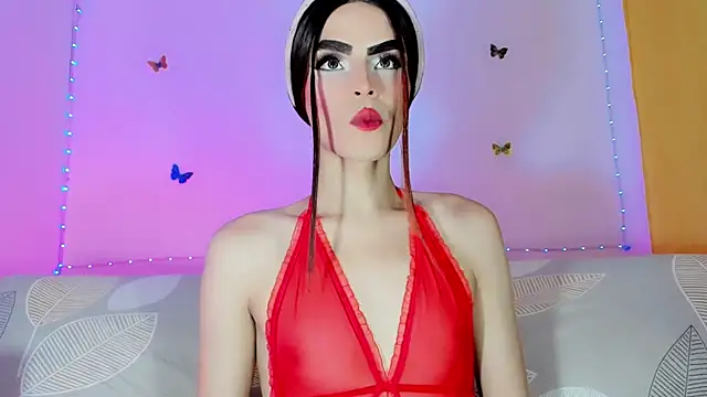 Snapshot of TatiGil chatting on 05.18.26 TatiGil online show from 05.18.26