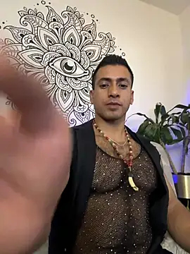 aaroncolombia online show from 10.31.25