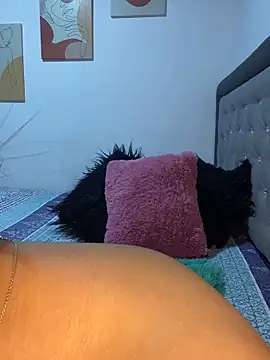 Melanyprada online show from 12.03.25