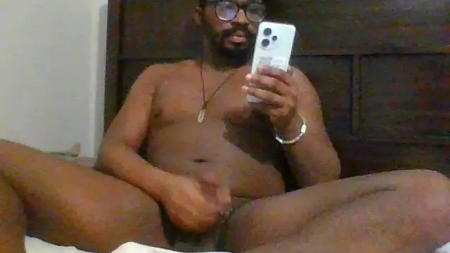 Snapshot of Hotcock100 chatting on 11.26.25 Hotcock100 online show from 11.26.25