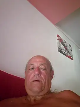 Snapshot of gianbragallini chatting on 08.07.26 gianbragallini online show from 08.07.26