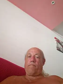 Snapshot of gianbragallini chatting on 08.08.26 gianbragallini online show from 08.08.26
